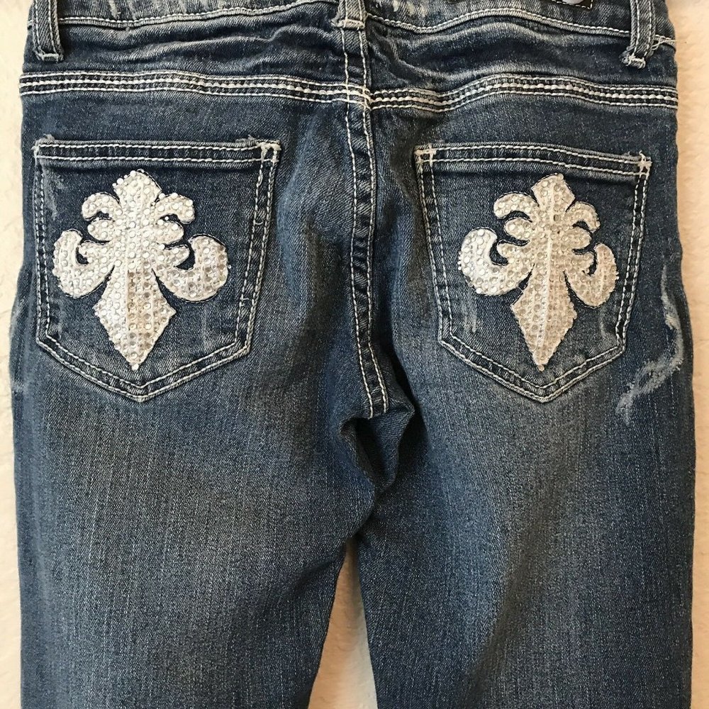 Red Rivet Destroyed Jeans Juniors - Picture 7 of 7
